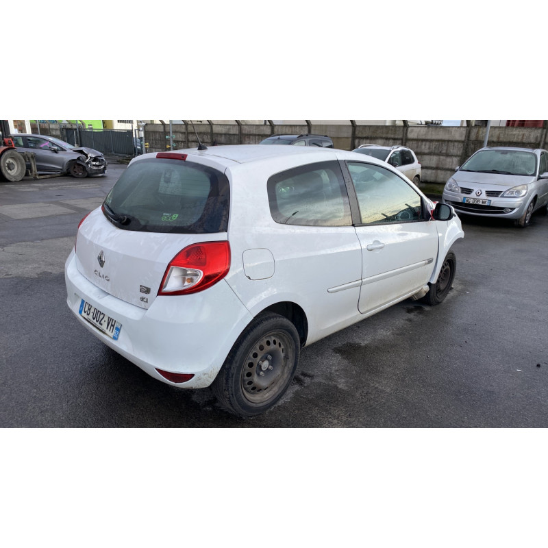 Moteur RENAULT CLIO 3 Photo n°7