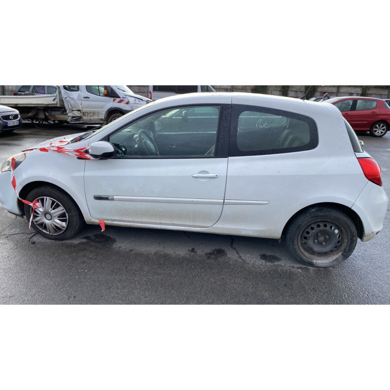 Moteur RENAULT CLIO 3 Photo n°10