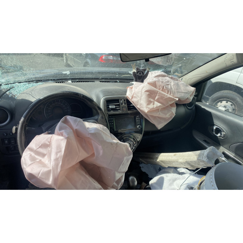 Feu arriere stop central NISSAN MICRA 4 Photo n°18