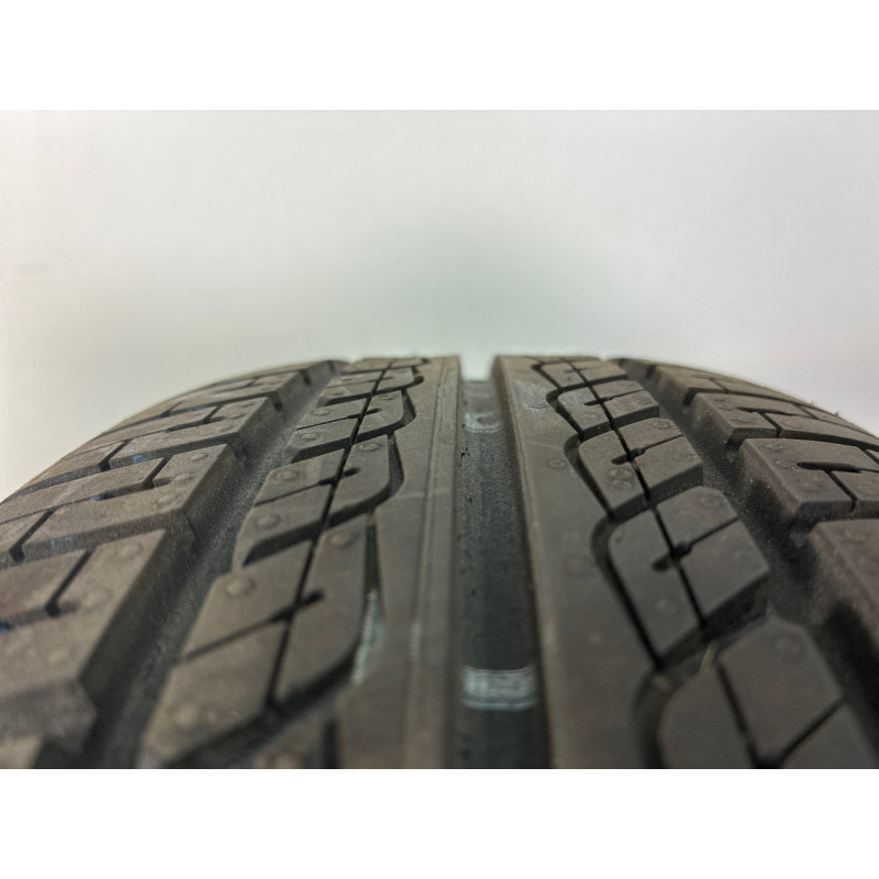 Roue FORD FIESTA 5 Photo n°4