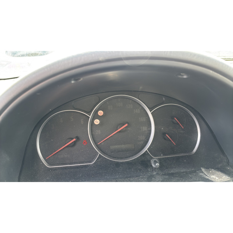 Bouton de warning SUZUKI GRAND VITARA Photo n°15