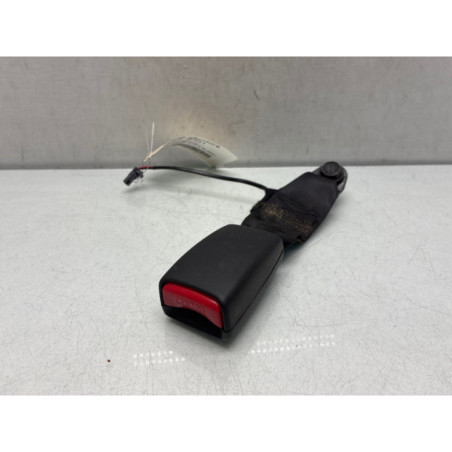 Attache ceinture arriere droit RENAULT CAPTUR 1