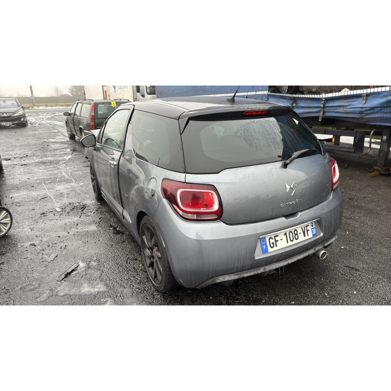 Bouton de warning CITROEN DS3 Photo n°12