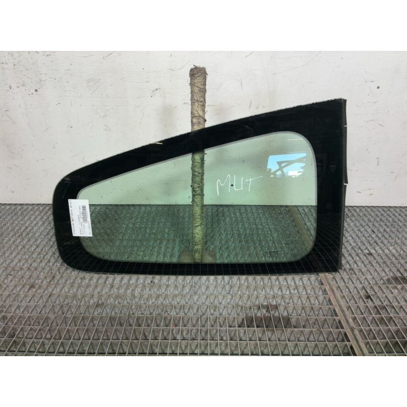 Custode arriere droit RENAULT CLIO 3 Photo n°1