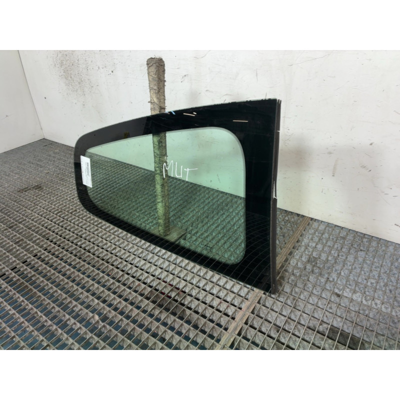 Custode arriere droit RENAULT CLIO 3 Photo n°3
