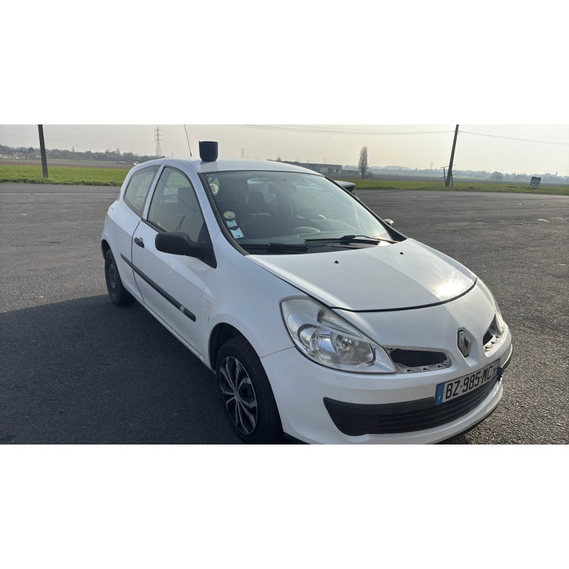 Custode arriere droit RENAULT CLIO 3 Photo n°6