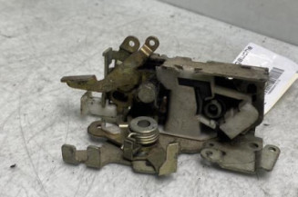 Serrure avant gauche MERCEDES VITO 638