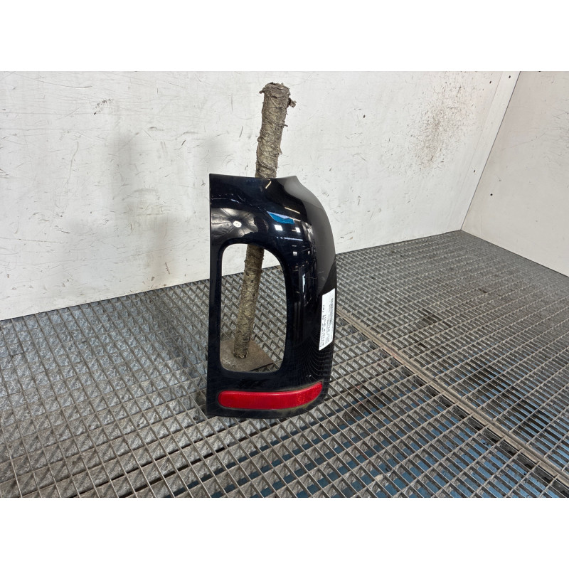 Enjoliveur de feu arriere droit MINI MINI 2 R55 Photo n°4