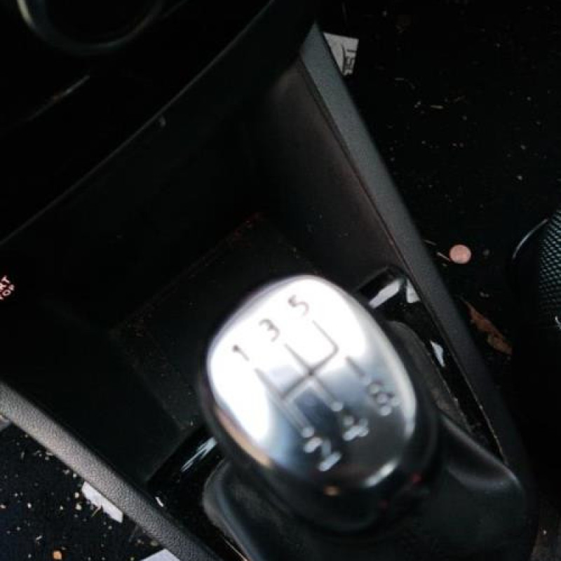 Bras essuie glace arriere RENAULT CLIO 4 Photo n°10
