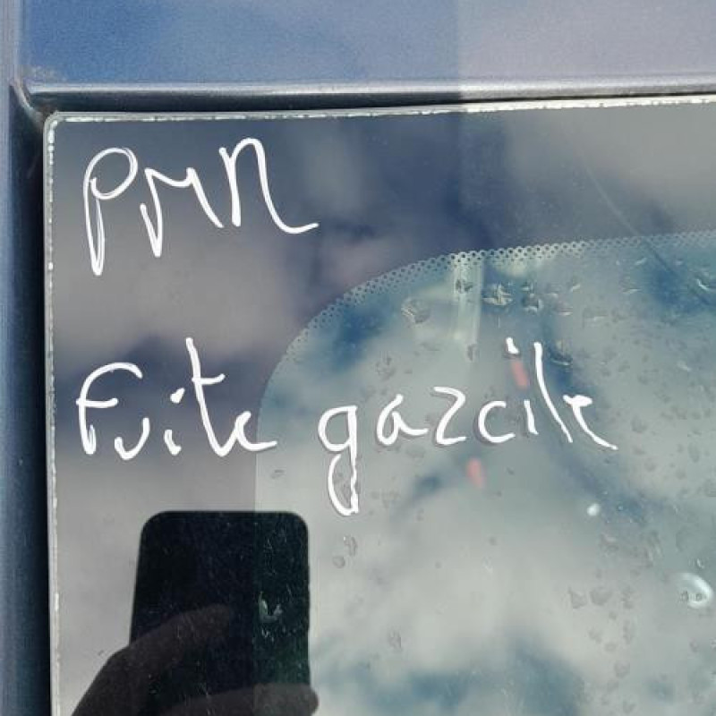Bras essuie glace arriere RENAULT CLIO 4 Photo n°13