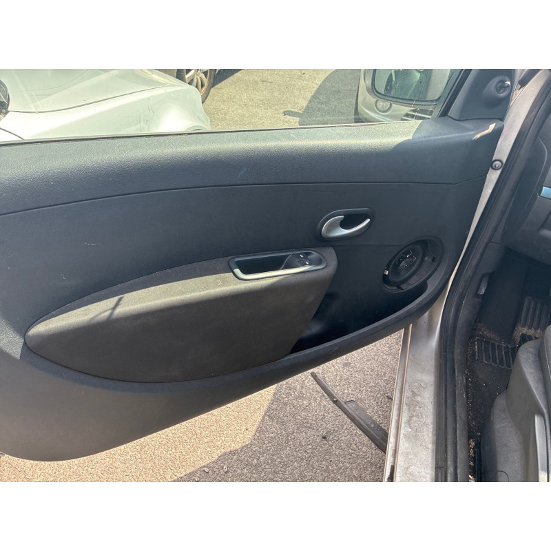 Custode arriere gauche RENAULT CLIO 3 Photo n°16