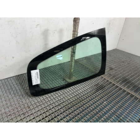 Custode arriere droit RENAULT CLIO 3