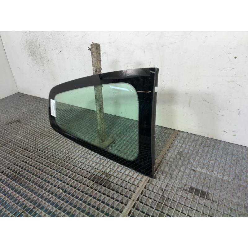 Custode arriere droit RENAULT CLIO 3 Photo n°3