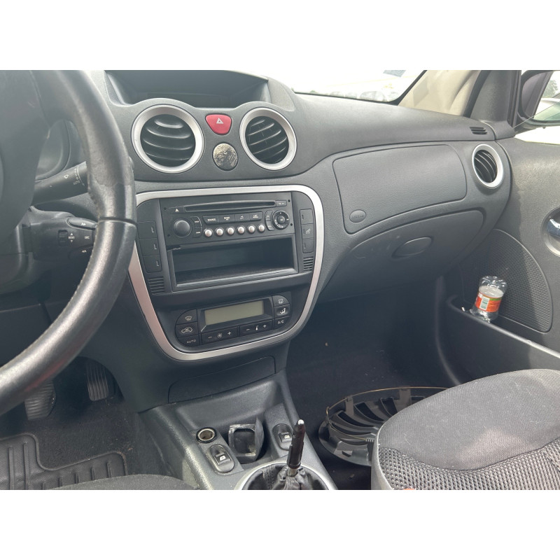 Custode arriere gauche CITROEN C2 Photo n°12