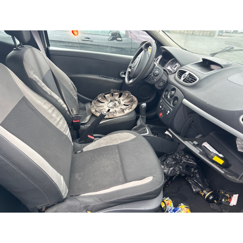 Catadioptre arriere droit RENAULT CLIO 3 Photo n°13
