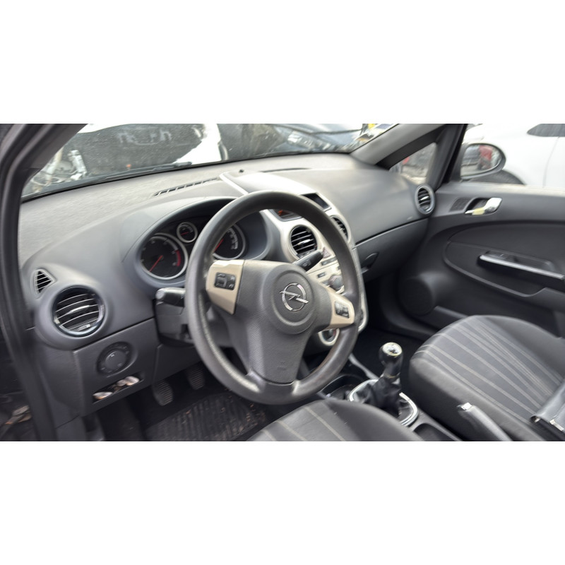 Custode arriere gauche OPEL CORSA D Photo n°16