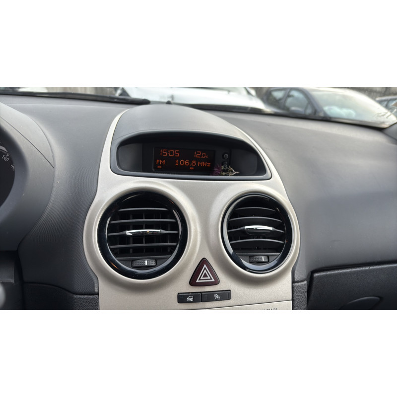 Custode arriere gauche OPEL CORSA D Photo n°20
