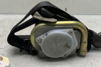 Pretensionneur de ceinture avant droit TOYOTA AVENSIS 2