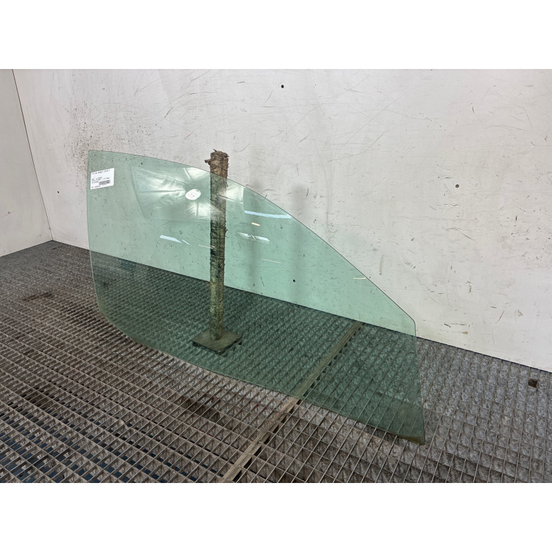 Vitre avant droit SEAT IBIZA 3 Photo n°3