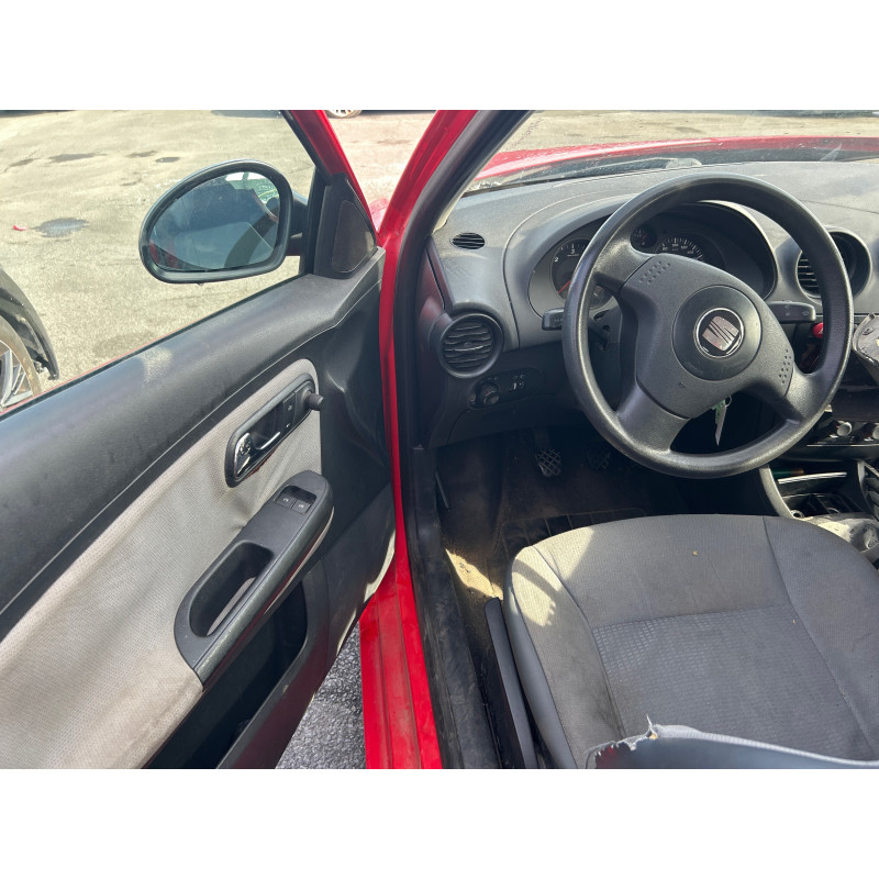 Vitre avant droit SEAT IBIZA 3 Photo n°12