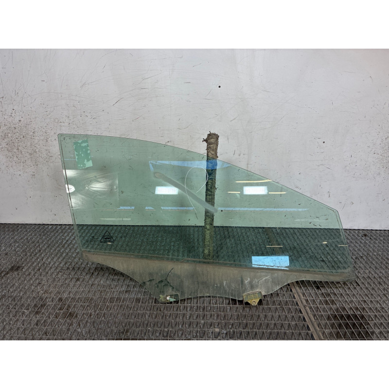 Vitre avant droit HYUNDAI I 30 2 Photo n°2