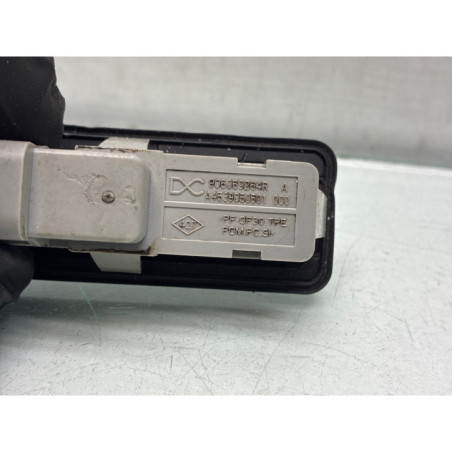 Bouton de coffre DACIA SANDERO 3