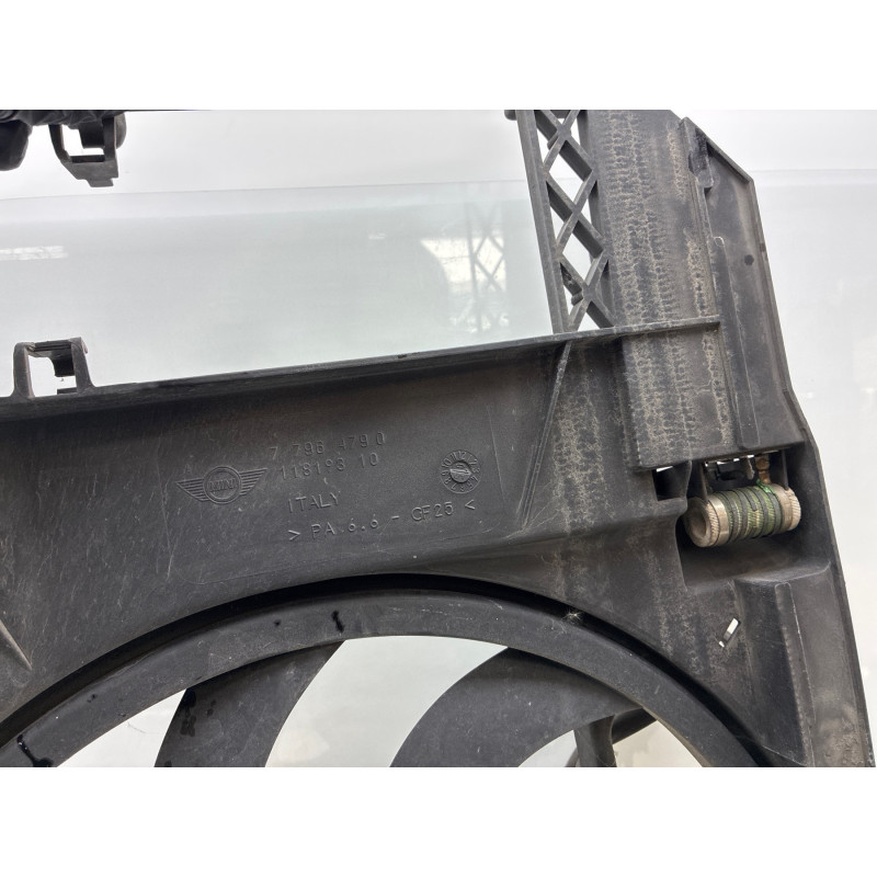 Moto ventilateur radiateur MINI MINI 1 R50/R53 Photo n°1