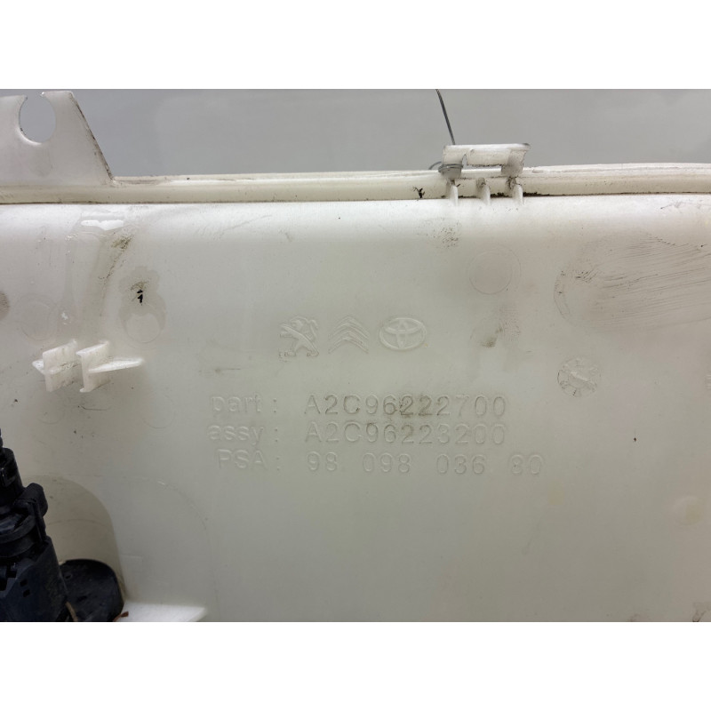 Vase de lave glace PEUGEOT EXPERT 3 Photo n°1