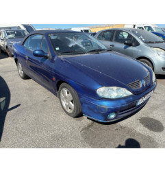 Serrure avant droit RENAULT MEGANE 1