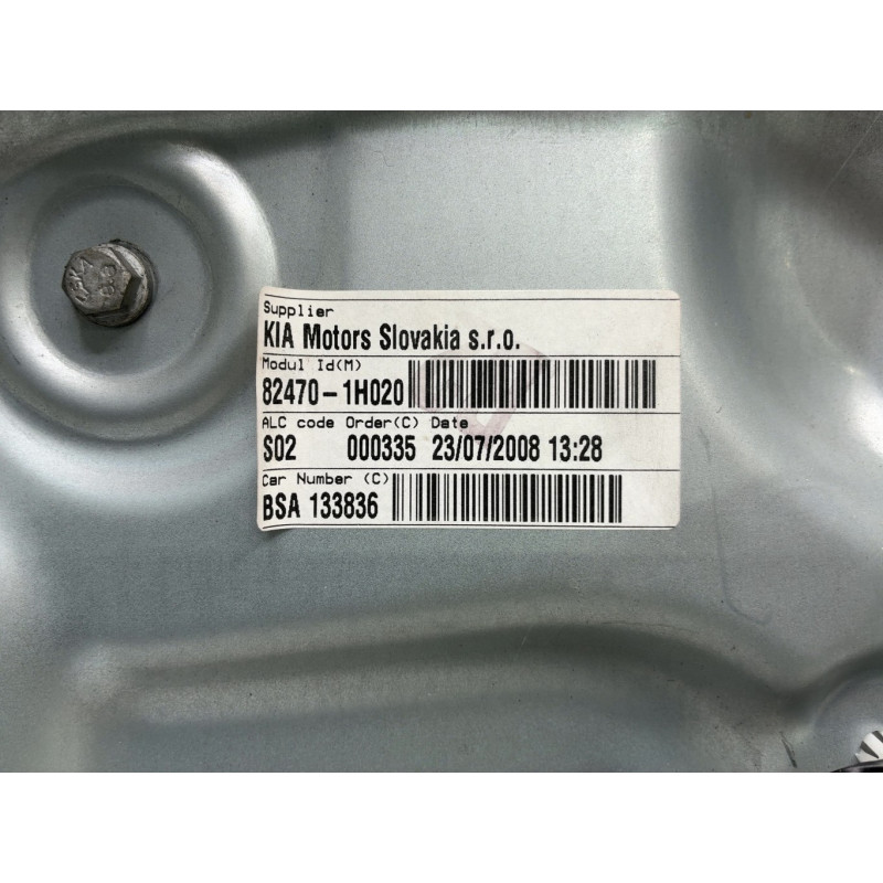 Leve vitre electrique avant gauche KIA CEE-D 1 Photo n°8