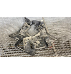 Support de pare chocs arriere RENAULT TALISMAN