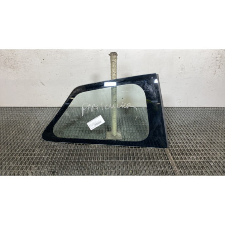 Custode arriere droit TOYOTA YARIS 3 Photo n°1