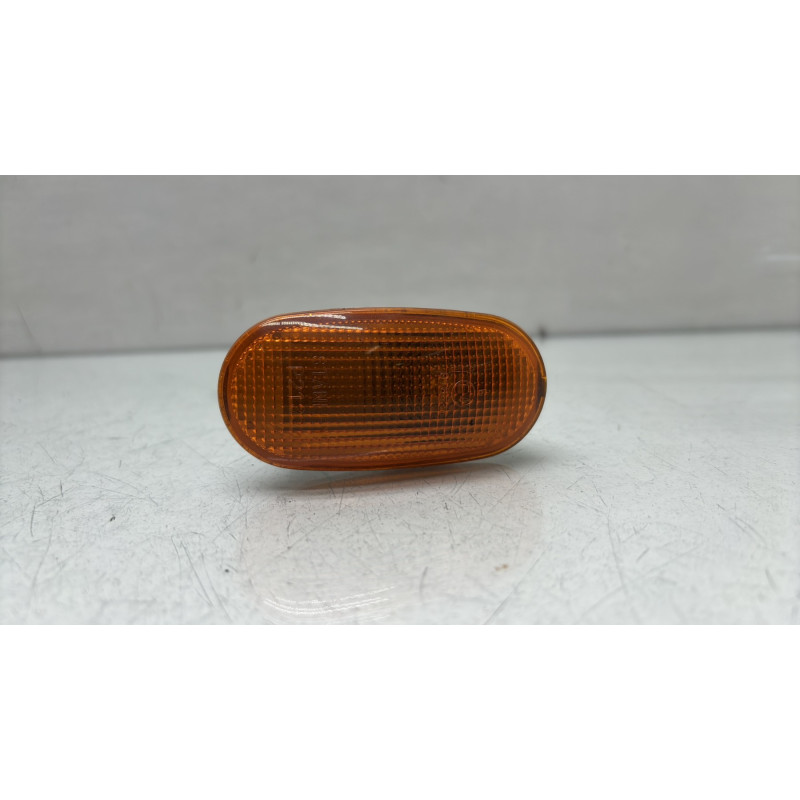 Repetiteur clignotant avant droit  (Feux) MITSUBISHI L 200 3 Photo n°1