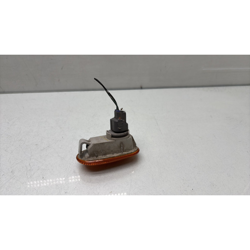Repetiteur clignotant avant droit  (Feux) MITSUBISHI L 200 3 Photo n°4