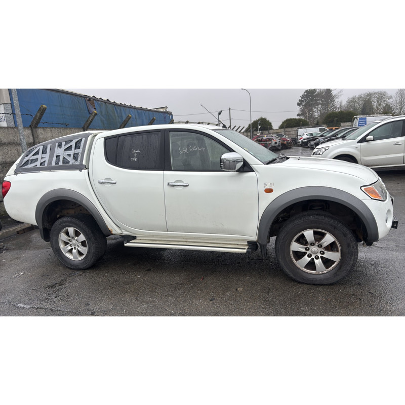 Repetiteur clignotant avant droit  (Feux) MITSUBISHI L 200 3 Photo n°8