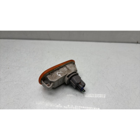 Repetiteur clignotant avant gauche (Feux) MITSUBISHI L 200 3
