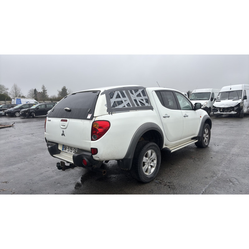 Repetiteur clignotant avant gauche (Feux) MITSUBISHI L 200 3 Photo n°8