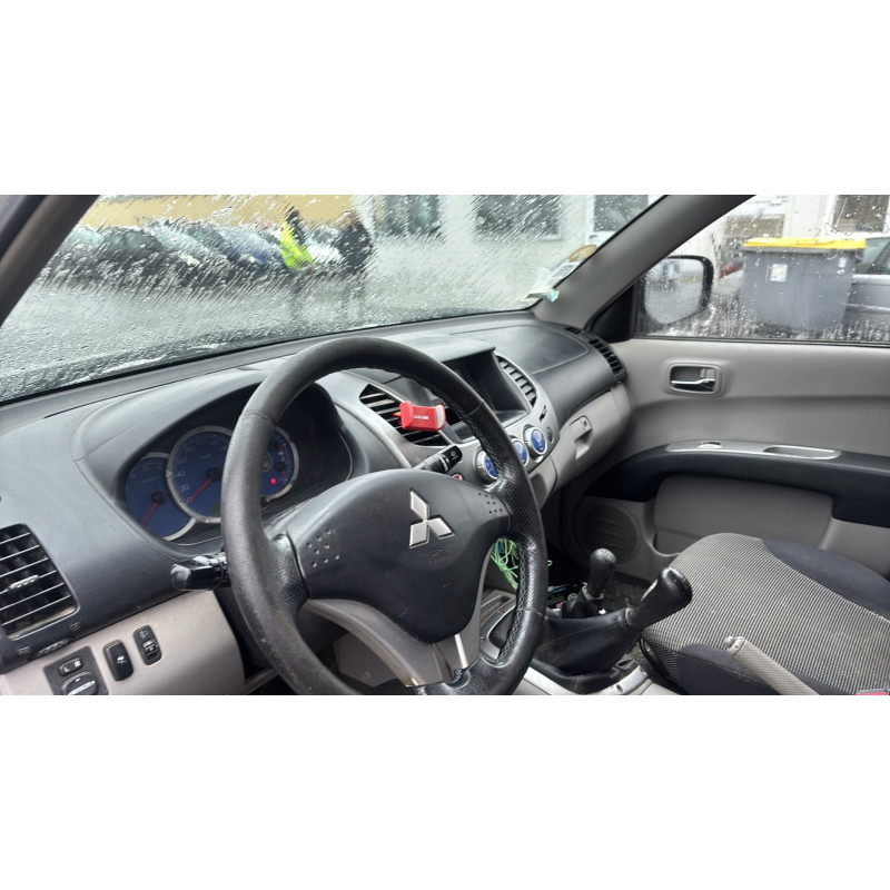 Repetiteur clignotant avant gauche (Feux) MITSUBISHI L 200 3 Photo n°15