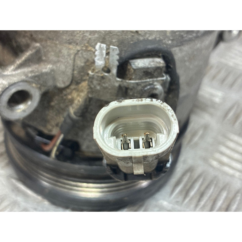 Compresseur clim OPEL ASTRA H Photo n°4