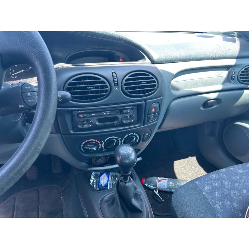Optique avant principal droit (feux)(phare) RENAULT MEGANE 1 Photo n°11