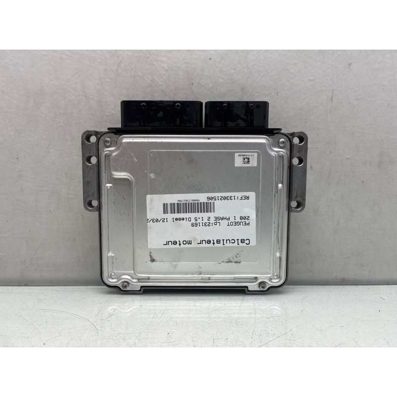 Calculateur moteur PEUGEOT 208 1 Photo n°2