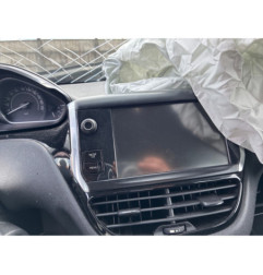 Feu arriere stop central PEUGEOT 208 1