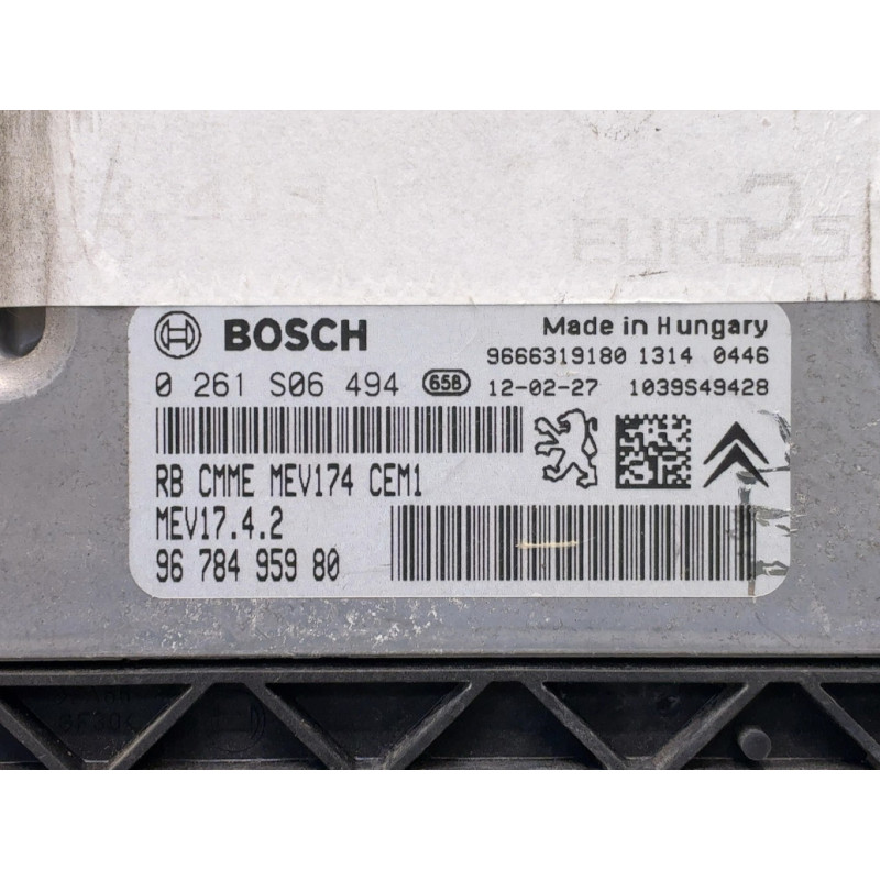 Calculateur moteur PEUGEOT 208 1 Photo n°3