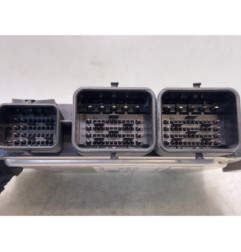 Calculateur moteur PEUGEOT 208 1
