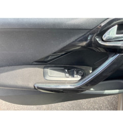 Calculateur moteur PEUGEOT 208 1