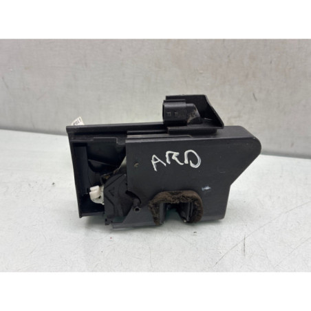 Serrure arriere droit DACIA SANDERO 3