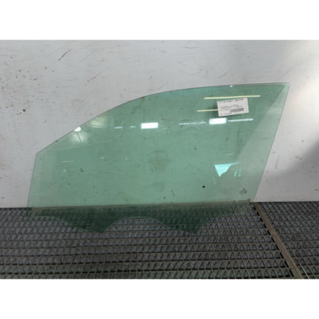 Vitre avant gauche VOLKSWAGEN T-CROSS Photo n°1