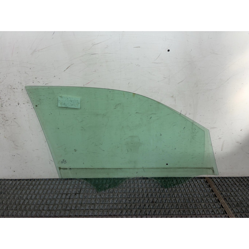 Vitre avant gauche VOLKSWAGEN T-CROSS Photo n°4