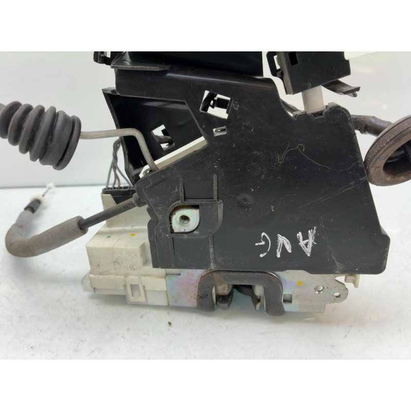 Serrure avant gauche MERCEDES CLASSE A 169 Photo n°5