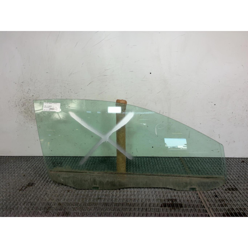Vitre avant droit FORD FOCUS 2 Photo n°1